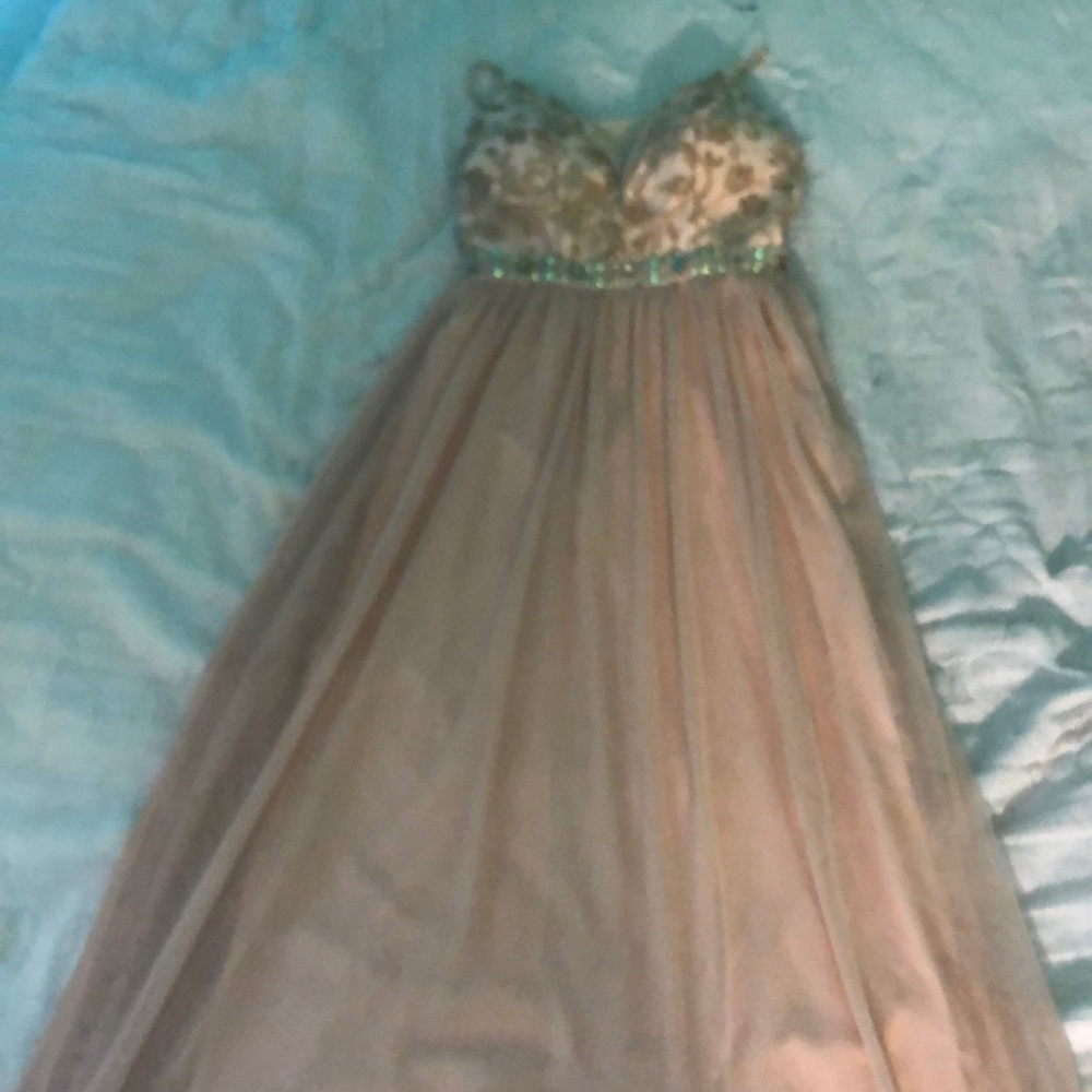 Pink long dress with sparkles and flower design